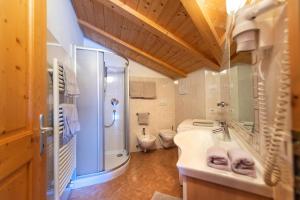 Kúpeľňa v ubytovaní Apartments Agave + 37 fotografií