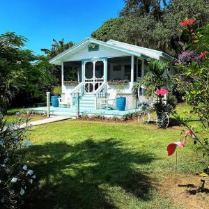 Foto dalla galleria di Charming 1935 Florida Cottage overlooking Lake Tulane ad Avon Park