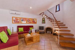 Et opholdsområde på Gerard Villa, Cala Blanca