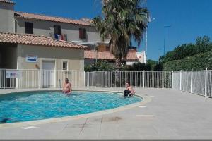Fotografia z galérie ubytovania Appartement avec jardin proche de la mer v destinácii Narbonne-Plage
