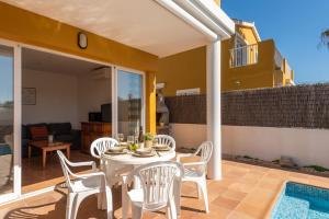 The swimming pool at or close to VILLA CAMPETS