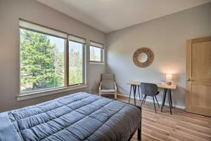 Gallery image of Tofte Escape with Balcony and Lake Superior Views in Tofte