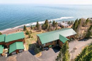 Gallery image of Tofte Escape with Balcony and Lake Superior Views in Tofte