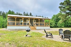 Gallery image of Broken Bow Cabin on 15 Acres with Stocked Fish Pond! in Broken Bow