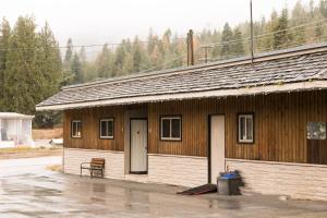 Gallery image of Lone Star Motel in Rossland