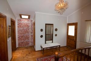 A seating area at Villa River Village
