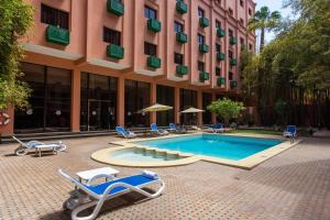 Bazén v ubytování Hotel Meriem Marrakech nebo v jeho okolí