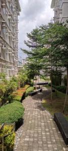 Κήπος έξω από το Xavie's Pad Condo @ Trees Residence T16 742