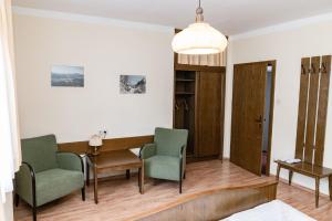A seating area at Gasthof Filzwieser