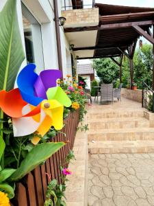 Foto dalla galleria di Nobless Villa a Mereni Altre 70 foto