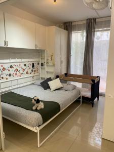 Postel nebo postele na pokoji v ubytování BADAROSA 2 House10min to BARCELONCity&NearTo BEACH