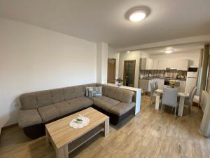 Kuchyňa alebo kuchynka v ubytovaní Kraljević Apartments