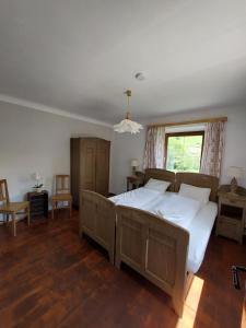 Postel nebo postele na pokoji v ubytování Haus Zurrik