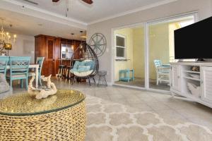Gallery image of Anglers Cove 608 in St Pete Beach