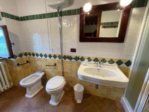 Zdjęcie z galerii obiektu Agriturismo Antico Castagno w mieście Montebibico