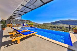 The swimming pool at or close to Villa Summery