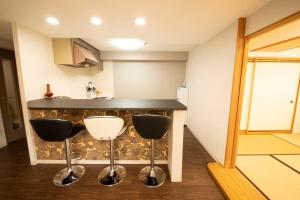 Кухня или кухненски бокс в MolinHotels602 アクティビティを満喫できる札幌定山渓 天然温泉付- 1L2Room S-Bed8 8Persons