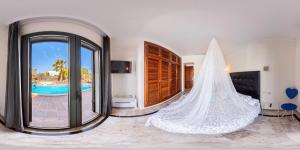 Basen w obiekcie Villa Marina Deluxe & Spa Pool lub w pobliżu
