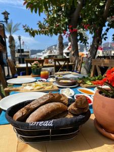 Fotografie z fotogalerie ubytování Gocek Unlu Hotel v destinaci Göcek