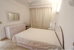 Gallery image of El Gouna spacious flat in Steigenberger Golf in Hurghada