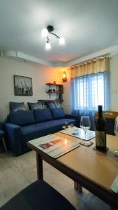 Predel za sedenje v nastanitvi Apartments Aleksandra