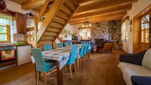 Posedenie v ubytovaní Holiday House Pečišće