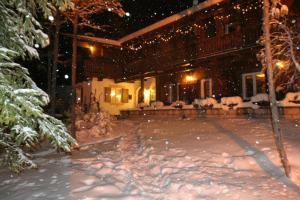 B&B Villa Dolomites Hut v zimě
