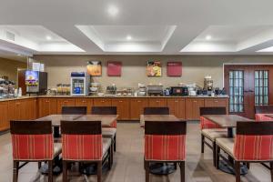 Gallery image of Comfort Suites Myrtle Beach Central in Myrtle Beach