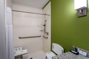 Gallery image of Sleep Inn Bowling Green North in Bowling Green +24 photos