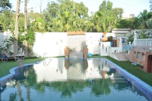 Πισίνα στο ή κοντά στο Malabata Guest House