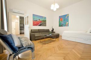 Posedenie v ubytovaní Standard Apartment by Hi5 - St. King street 16.
