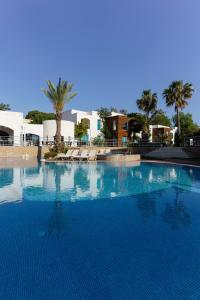 Swimmingpoolen hos eller tæt på Costa Luvi Hotel - All Inclusive