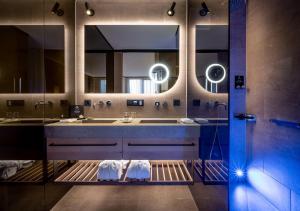 Koupelna v ubytování Hotel Hirschen Horn