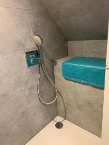 Kylpyhuone majoituspaikassa Huis Buizemont
