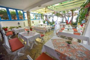 Restaurace v ubytování Apartment Plazza Rafailovici