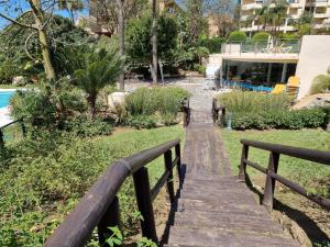 Vonkajšia záhrada v ubytovaní MARBELLA Bahia Apartment