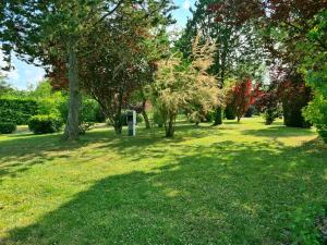 Ogród w obiekcie Resort & Camping - Val de Braye