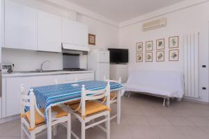 Gallery image of N236 - Numana, bilocale vista mare nel cuore del paese in Numana