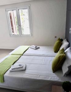 Posteľ alebo postele v izbe v ubytovaní *KASTELLINO* FULLY RENOVATED 4Beds/2Bathrooms