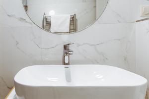 Koupelna v ubytování Emeli Suites