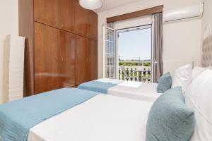 Ένα ή περισσότερα κρεβάτια σε δωμάτιο στο Luxury Villa Vanato & Pool +48 φωτογραφίες