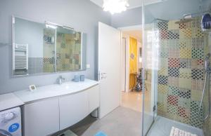 Koupelna v ubytování Maison Emozioni + 25 fotografií