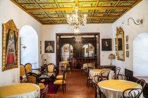 Zona de estar de El Hotel de Su Merced