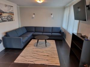 Fotografie z fotogalerie ubytování Kvernesfjorden Apartments v destinaci Averoy