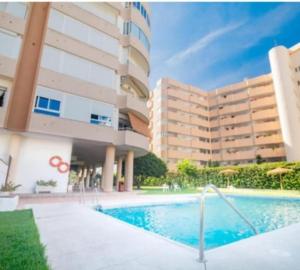The swimming pool at or close to La duquesa