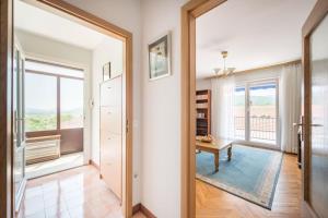 Posteľ alebo postele v izbe v ubytovaní Holiday home Goranka + 35 fotografií