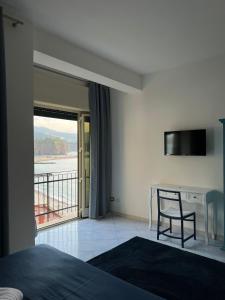 A bed or beds in a room at Residenza Mare di Sotto Sorrento