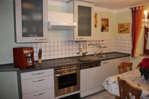 Kuchyň nebo kuchyňský kout v ubytování Ferienwohnung Bruni Bock