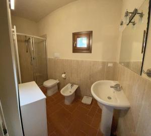 A bathroom at Appartement - Le corti di Orciatico Még 19 kép