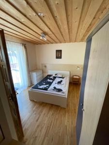 Voodi või voodid majutusasutuse Mariu Krantas toas